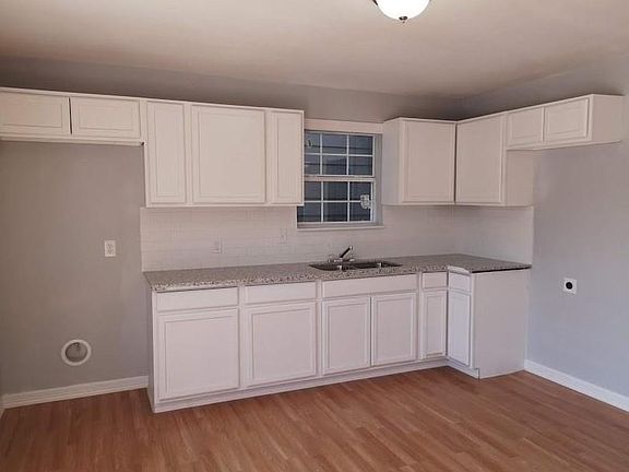 4th image of 3821 Wipprecht St