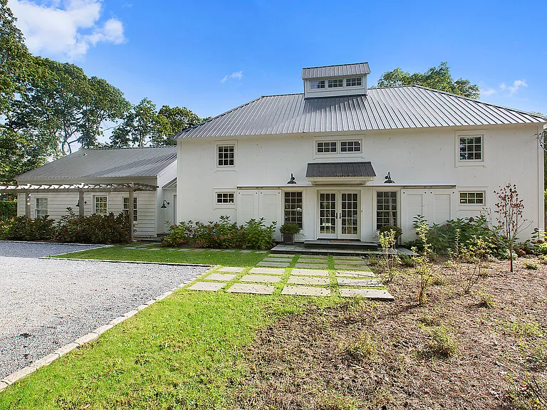 4 Lee Ln — Photo 17