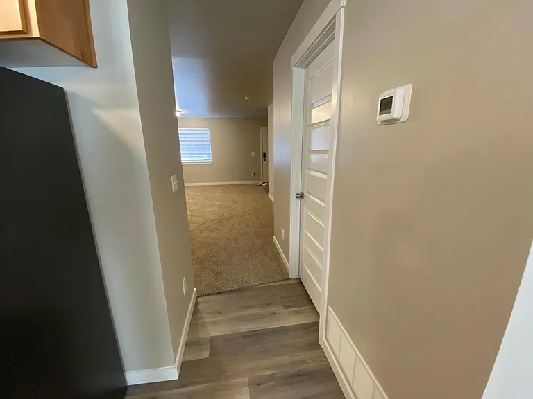 2001 Lawrence Ln — Photo 12