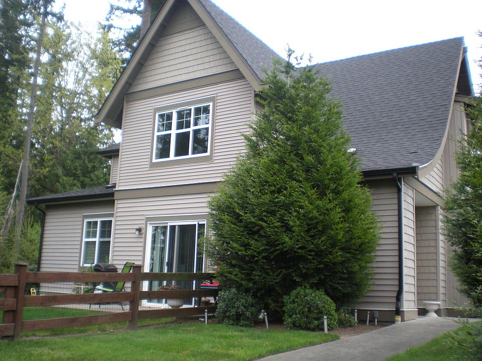 1st image of 22512 NE Alder Crest Ln