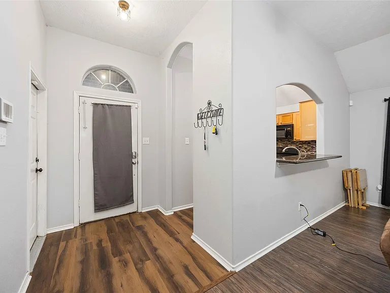 3345 Berzin Ct — Photo 2
