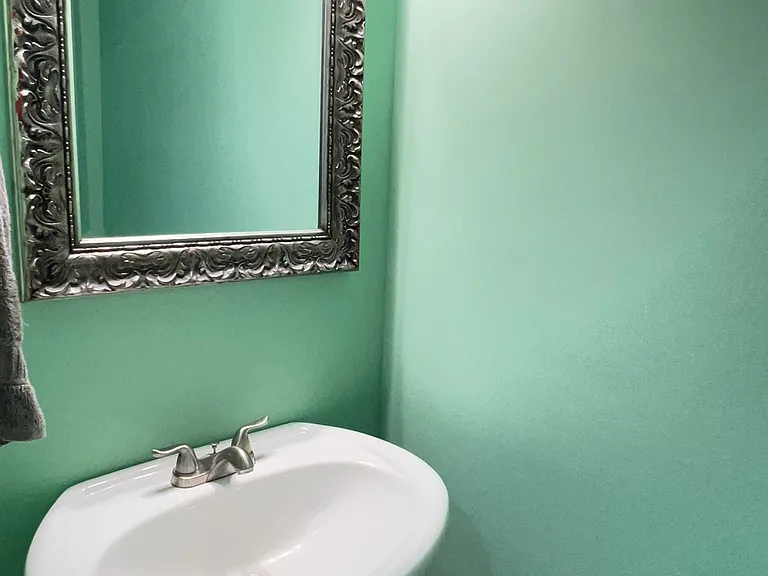 8202 Edwin Dr — Photo 15