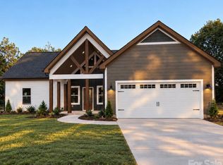 1316 New House Rd, Shelby, NC 28150