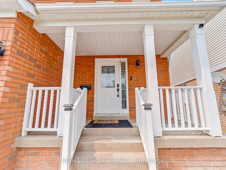 1300 Ravencliffe Ct — Photo 5
