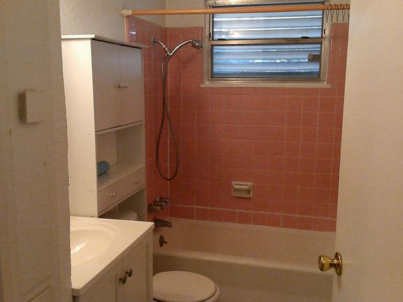 4th image of 4730 Broughton Dr