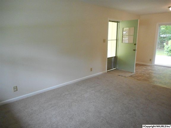 2nd image of 4003 Westdale Cv SW