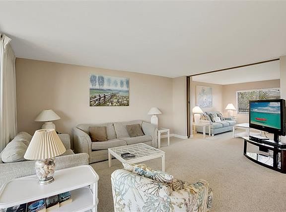 4th image of 1401 Middle Gulf Dr #402N