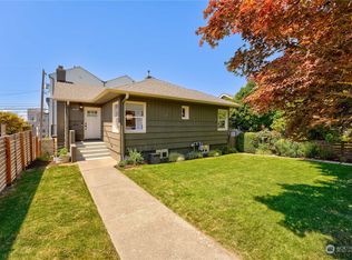 4833 42nd Ave SW, Seattle, WA 98116