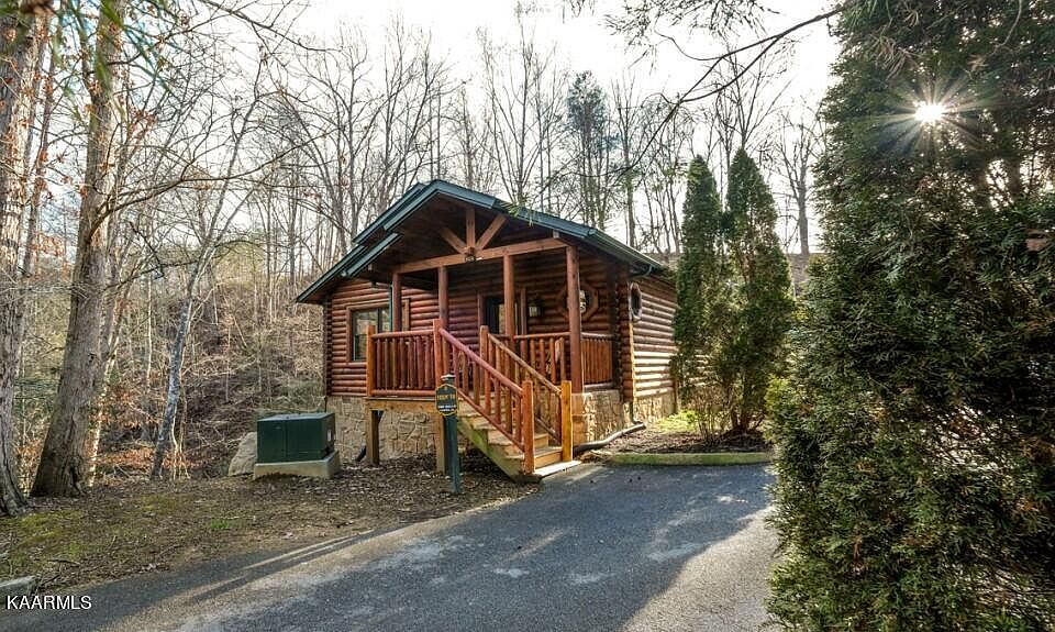 625 Gatlinburg Falls Way, Gatlinburg, TN 37738 MLS 1226619 Zillow
