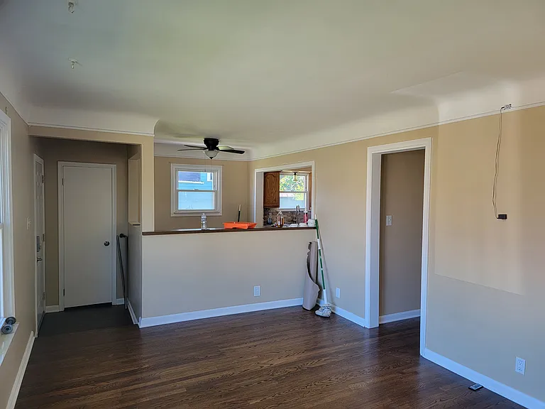 26053 Clancy St — Photo 4