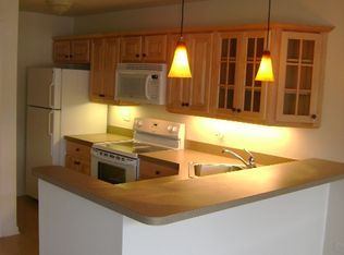 714 W Roosevelt Rd #8C, Wheaton, IL 60187