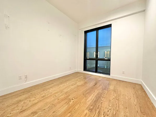 195 Troutman Street image 6 of 8