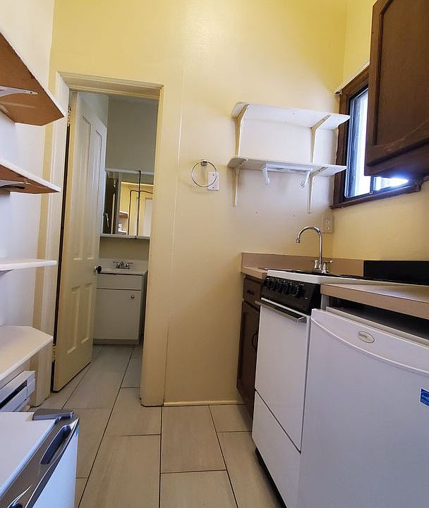 1st image of 1119 N Pearl St #1