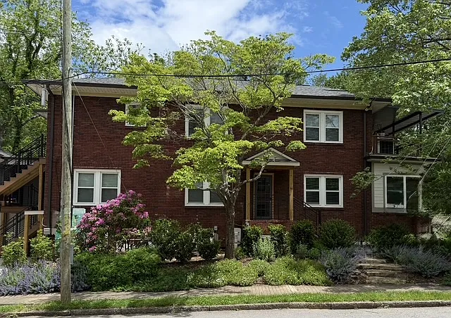 41 Furman Ave #5 — Photo 3