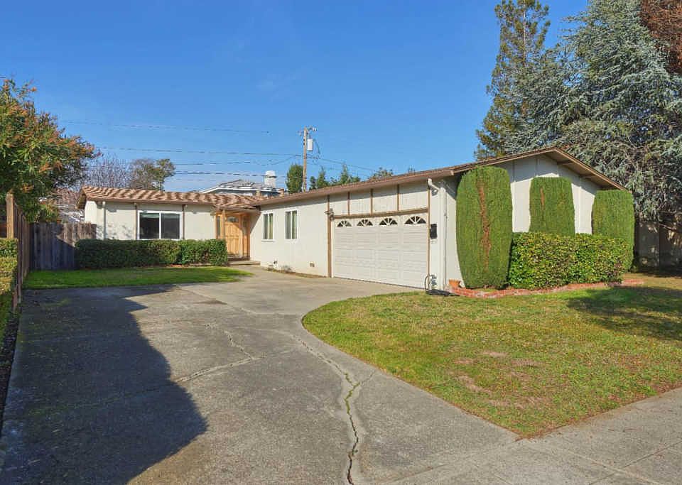 1st image of 863 Betlin Ave