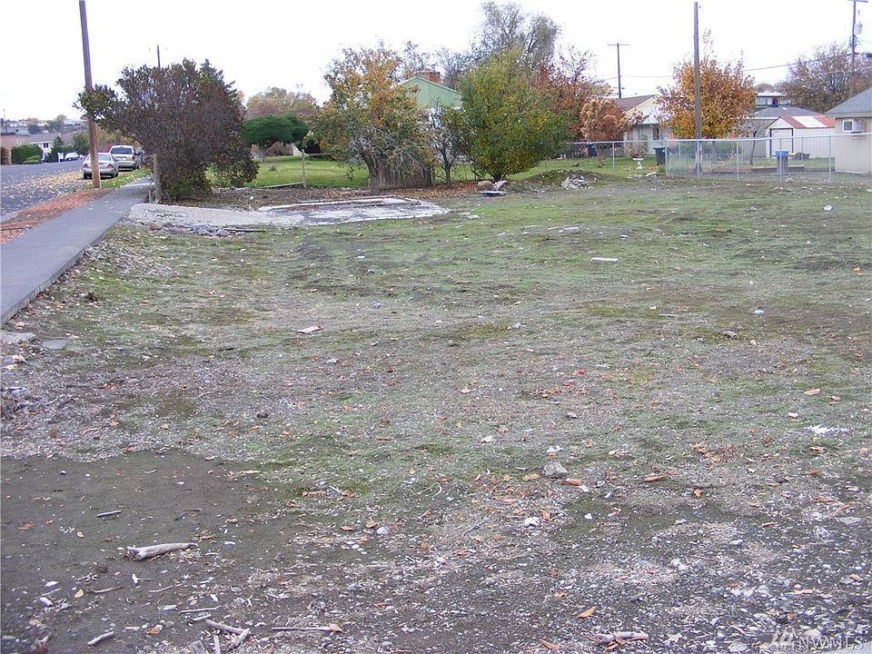 1st image of 123 E 5th Ave