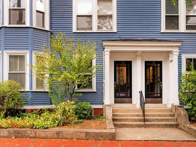 55 Ellery St #3, Cambridge, MA, 02138