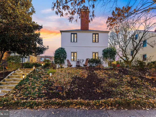 3555 Newland Rd, Baltimore, MD 21218