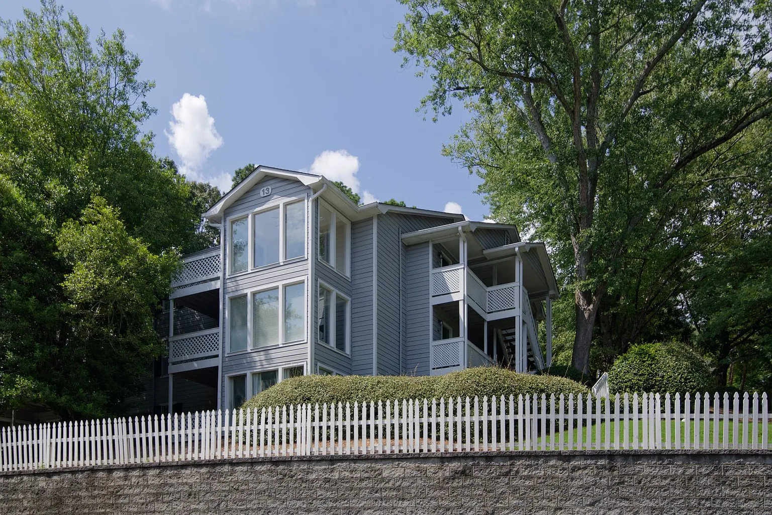 1304 Natchez Trce photo 1