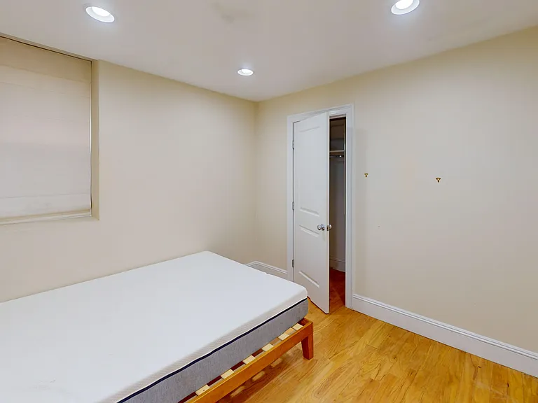 15 M St #1 — Photo 17