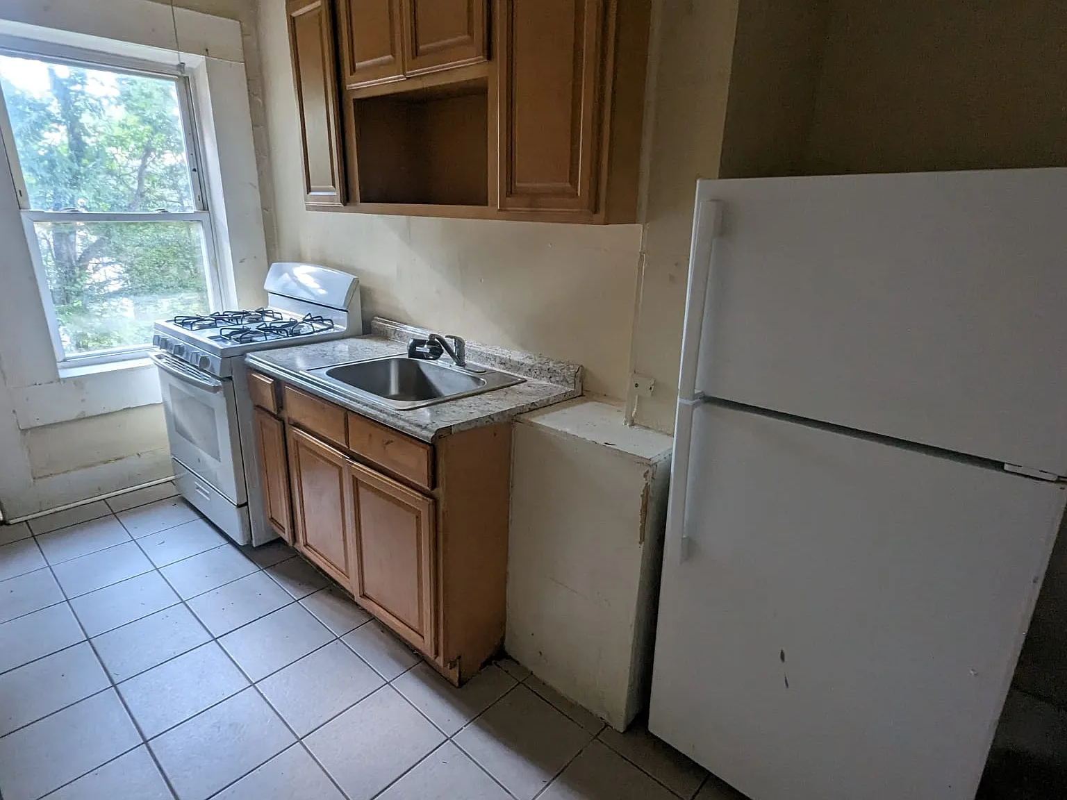 3 bed, $1,475 — Photo 2