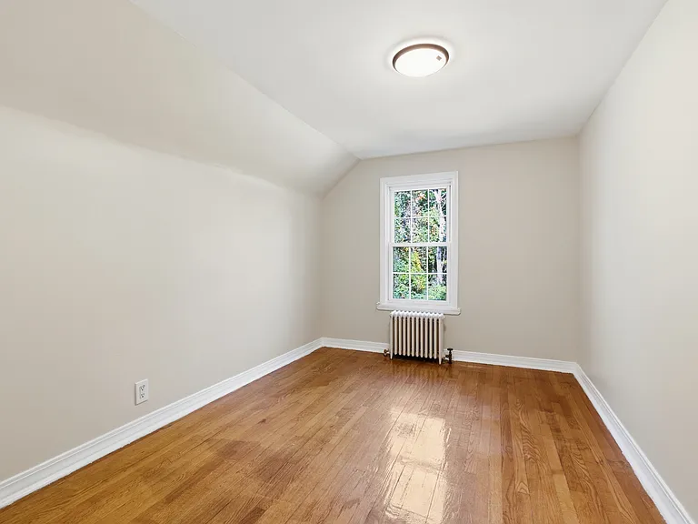 39 Cox Ave #B — Photo 13