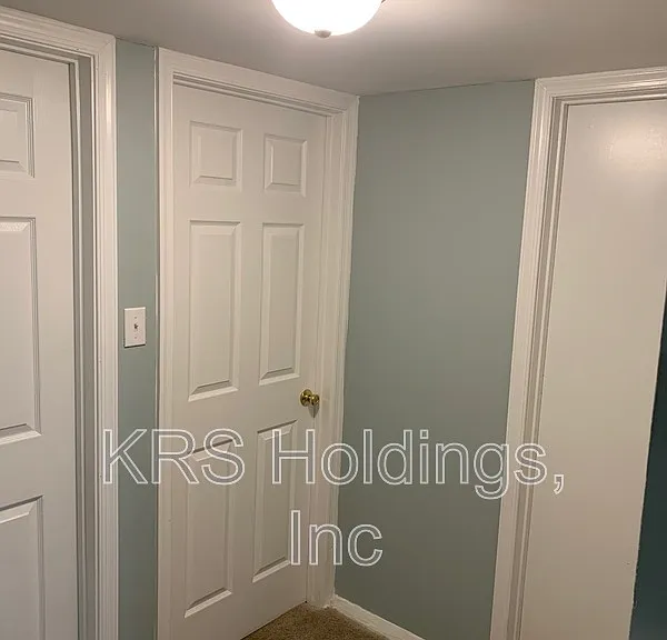 1822 Williamsburg Rd #5 — Photo 2