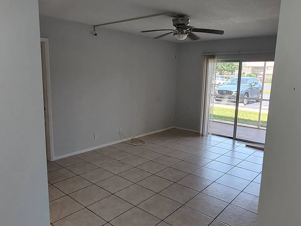 1544 SE Royal Green Cir #K-101