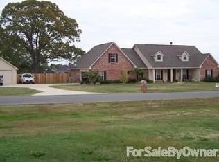 188 Clinton Dr, Stonewall, LA 71078