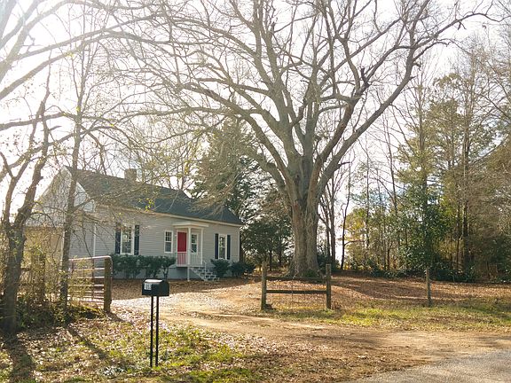 Gated Private Drive....