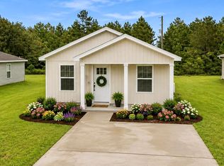 5429 Bayleaf Dr, Crestview, FL 32539