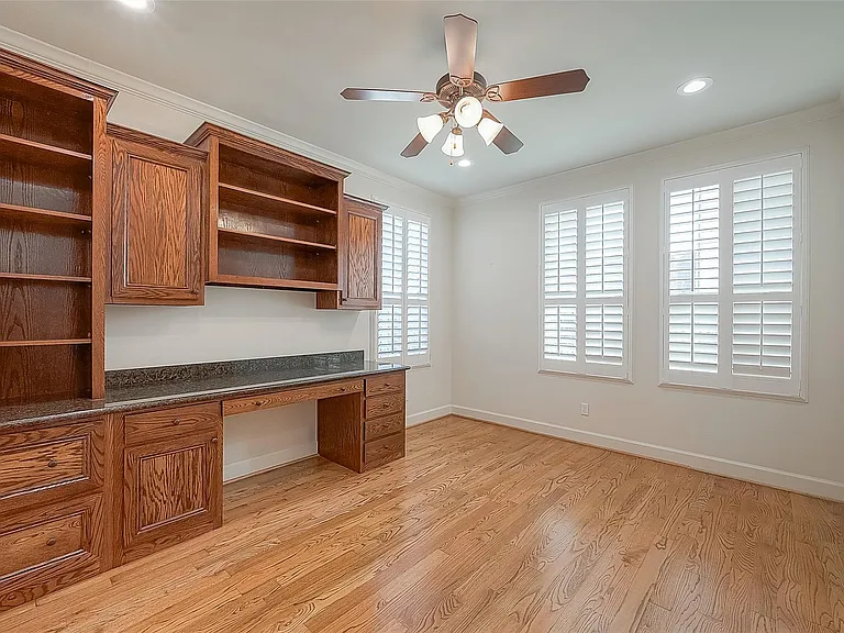 1804 Haddon St — Photo 10