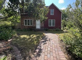 221 9th St W, Hastings, MN 55033