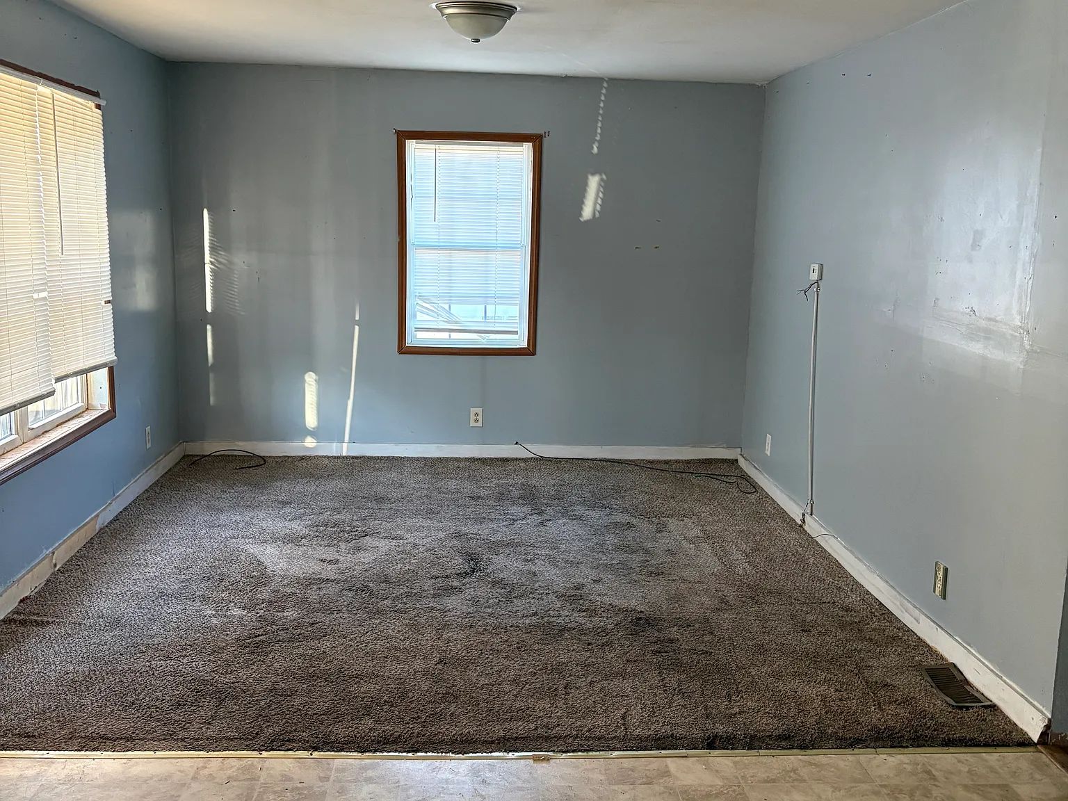 2 bed, $850 — Photo 2