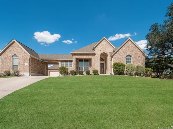 195 LANTANA PATH, Castroville, TX 78009