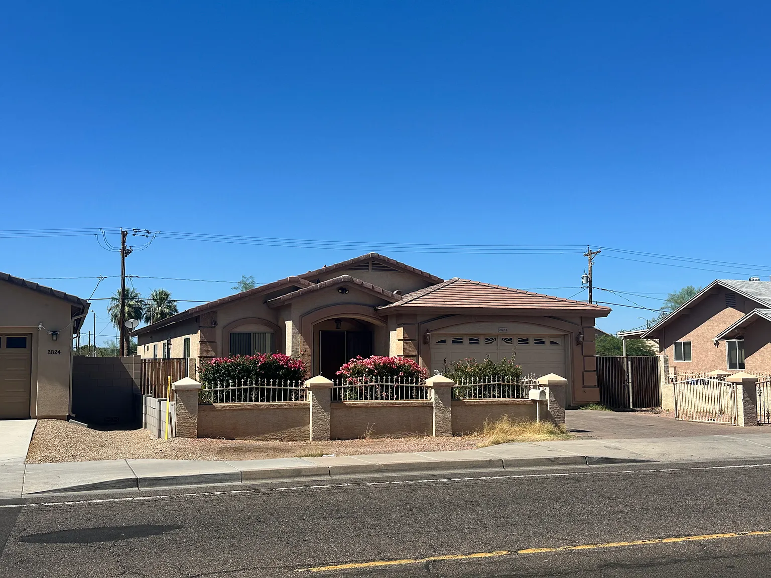 3 bed, 1600 sqft, $2,100 — Photo 1