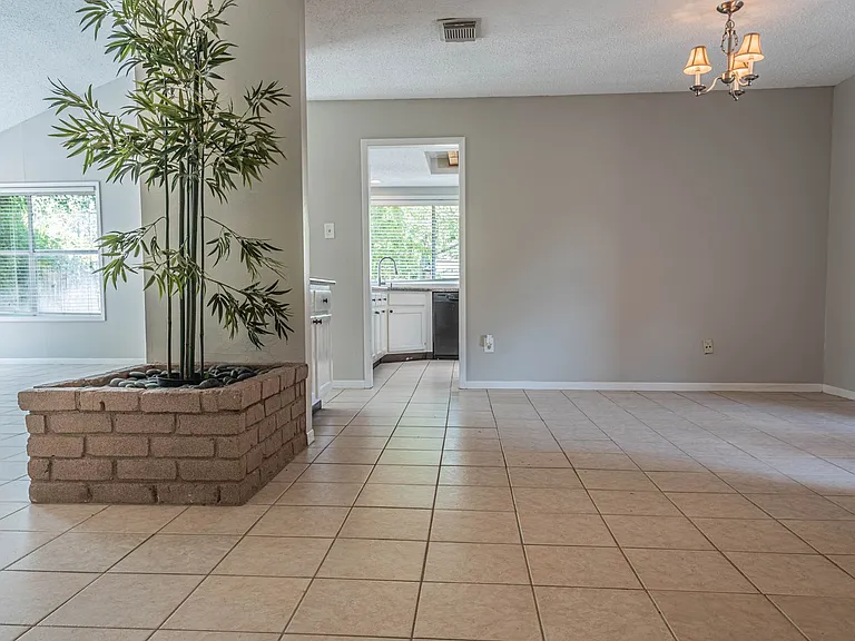 7410 Songwind Ln — Photo 4