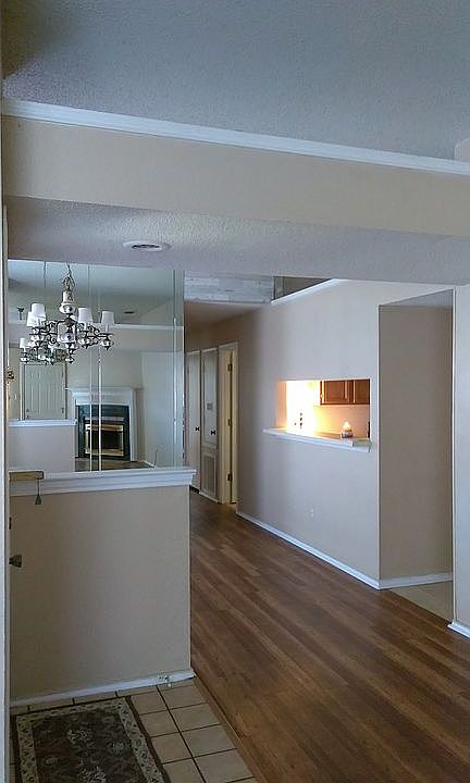 2nd image of 2115 Prairie Creek Trl
