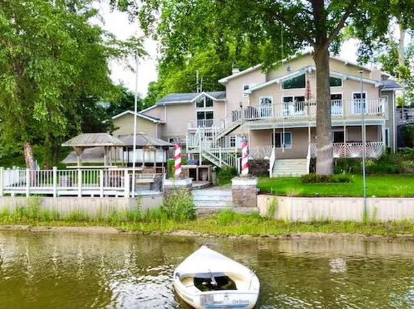 68404 Dailey Rd, Edwardsburg, MI 49112