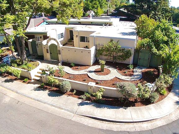 4th image of 816 Hacienda Ave