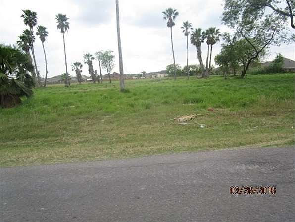 2nd image of 3221 N Mayberry Rd