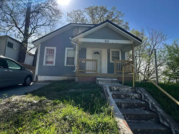 212 N Clay St, Ottumwa, IA 52501