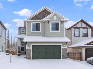 89 W Heritage Hl, Cochrane, AB T4C0L3