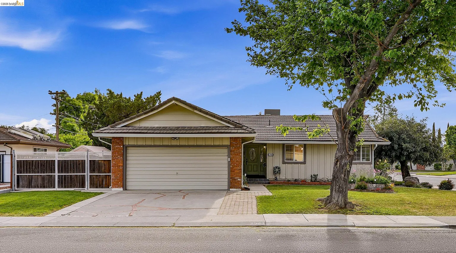 2904 Balboa Dr photo 1