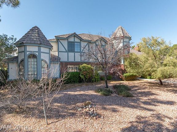 3rd image of 2221 S Monte Cristo Way