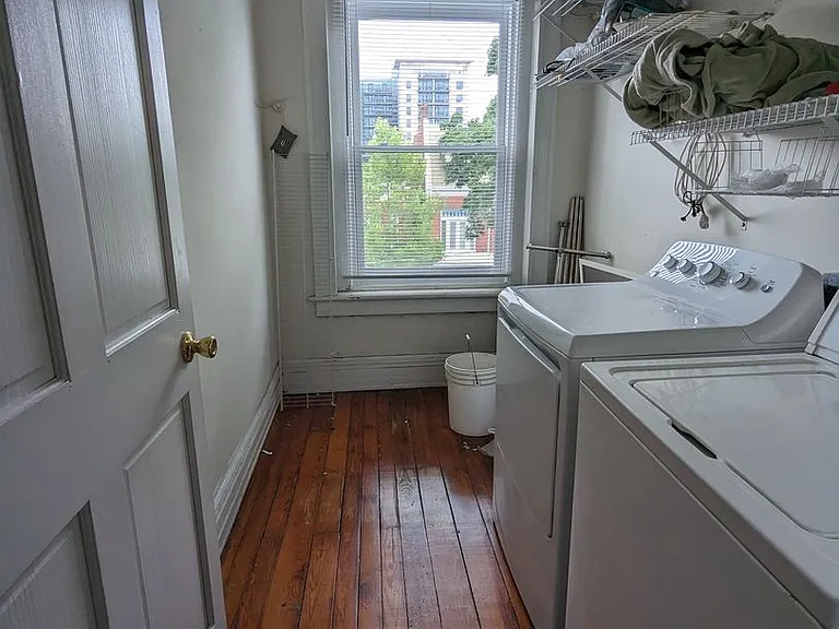 1609 W Grace St — Photo 20