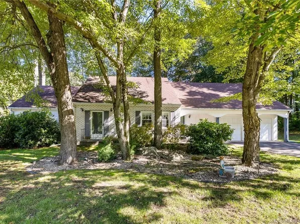 297 Knollwood Road, Manchester, CT 06042