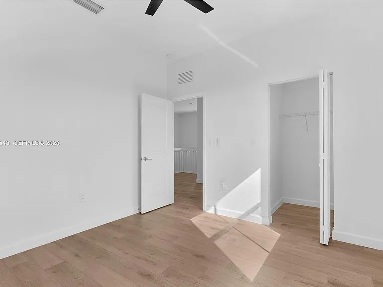 2444 SE 24th Ave — Photo 37