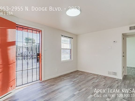 5th image of 2953-2955 N Dodge Blvd #2953