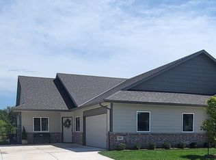 944 N Cloverleaf St, Goddard, KS 67052